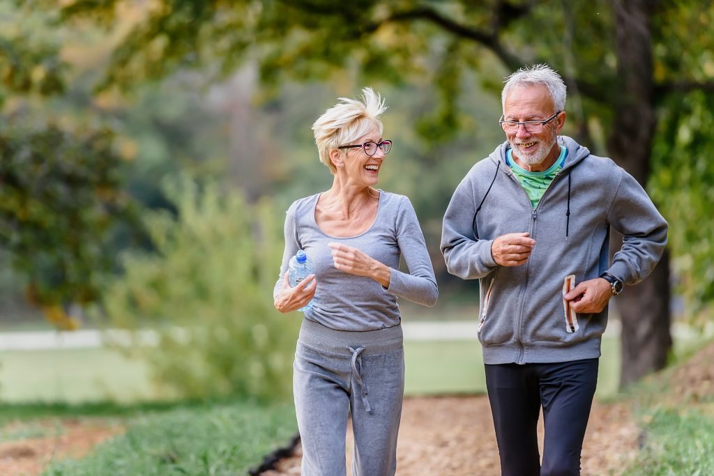 Couple-âgé-jogging